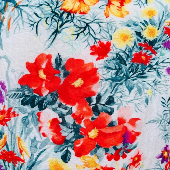 Embroidered Floral Top - Picture 6 of 6